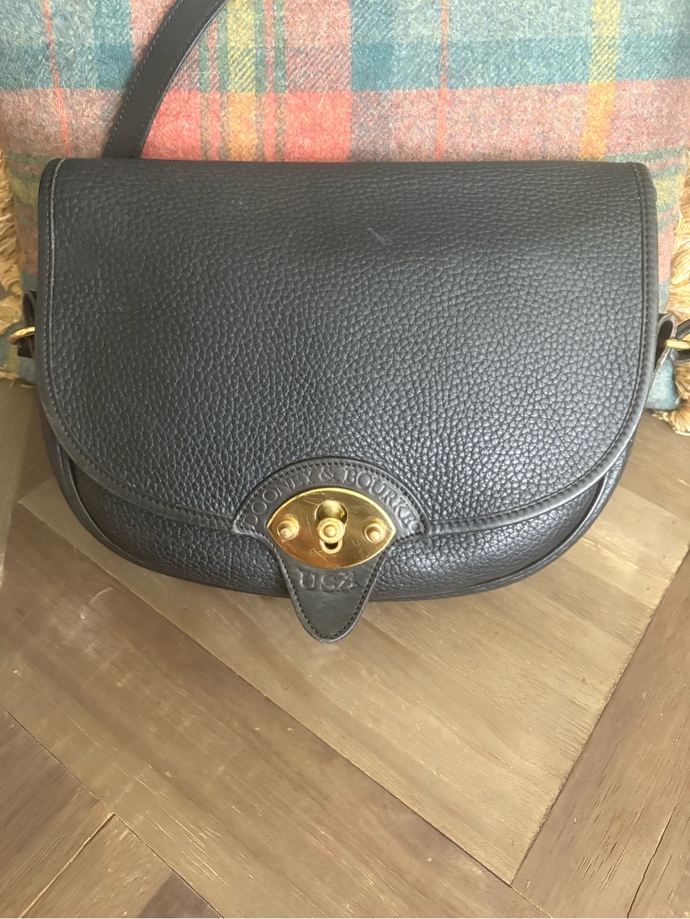 🦆 Rare Vintage Dooney & Bourke AWL Black Pebbled Leather Calvary Bag USA - Picture 2 of 14